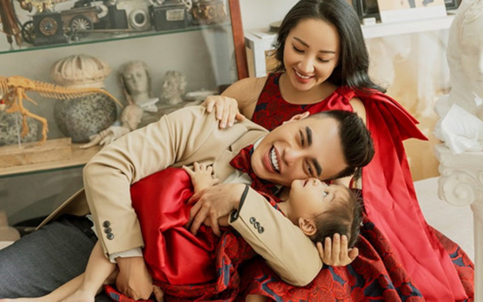 Bà xã bị nhắc nhở chuyện hay 'khoe' gia đình lên MXH, Lê Dương Bảo Lâm 'đáp trả': 'Khó chịu thì chặn' Ảnh 2