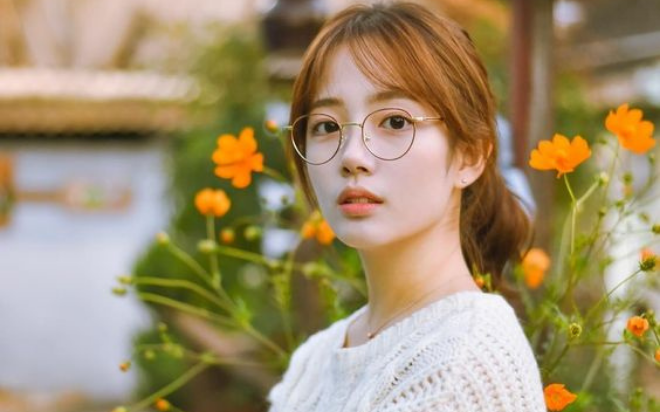 10 loại sữa rửa mặt dịu nhẹ, dưỡng ẩm hiệu quả nhất cho da khô Ảnh 2