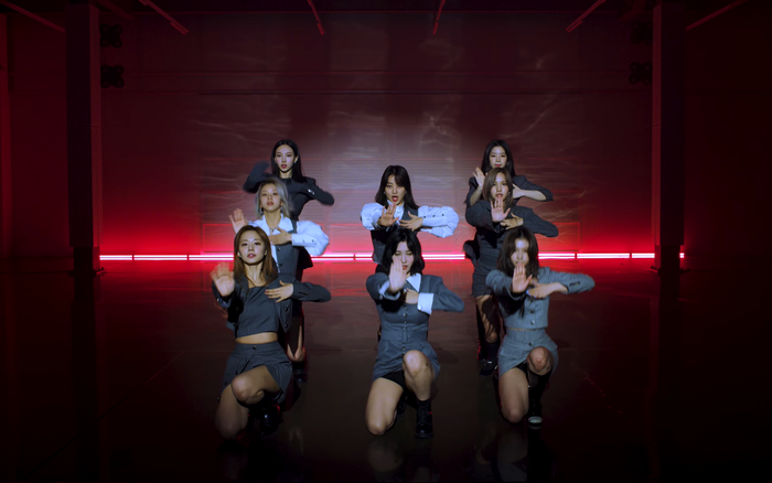Twice tung clip nhảy cực 'màu mè' cho I Can't Stop Me Ảnh 2