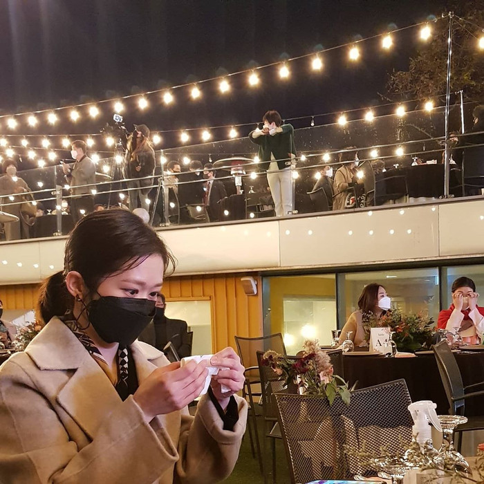 Jang Nara bật khóc tại đám cưới anh trai - diễn viên Jang Seong Won Ảnh 4