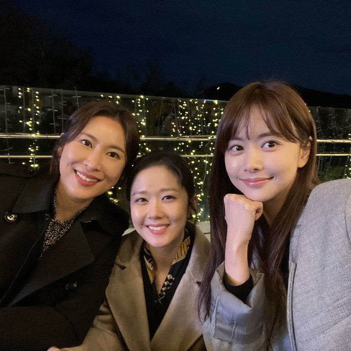 Jang Nara bật khóc tại đám cưới anh trai - diễn viên Jang Seong Won Ảnh 3