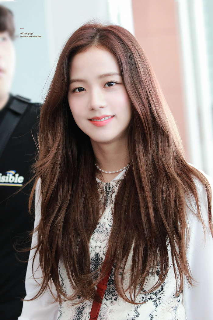 Jisoo.