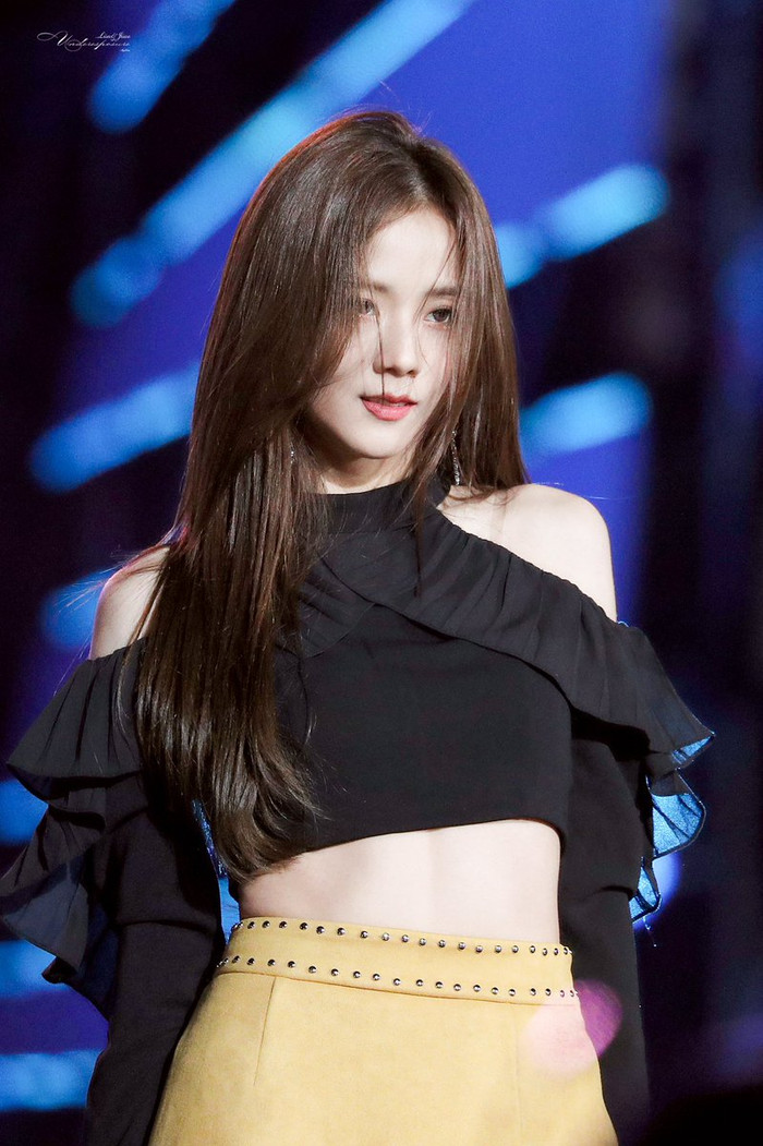 Phim của Jisoo (Blackpink) - Jung Hae In có nguy cơ bị tẩy chay vì giống 'Hạ cánh nơi anh' Son Ye Jin Ảnh 13