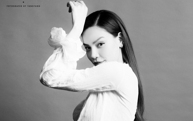 Hồ Ngọc Hà tung bộ ảnh mang bầu đẹp như mơ, hé lộ điều khác biệt cuối thai kỳ Ảnh 2