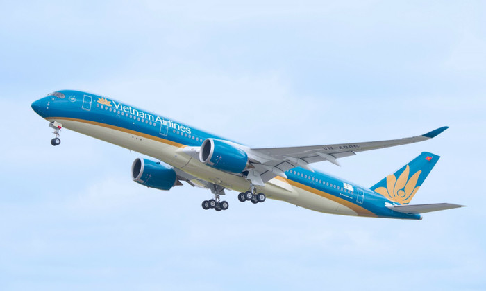 Nam hành khách 'ngẫu hứng' bật lửa, máy bay Vietnam Airlines phải dừng khẩn cấp, quay lại nhà ga Ảnh 1