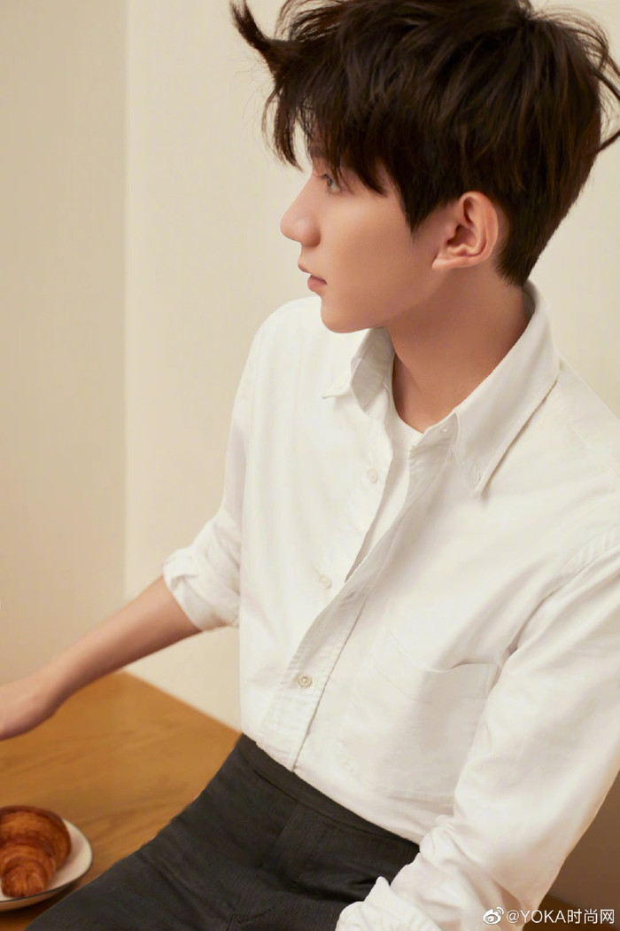 Vương Nguyên ấm áp, thi vị trong chùm ảnh thông báo những điều sẽ xảy ra trong sinh nhật Ảnh 7