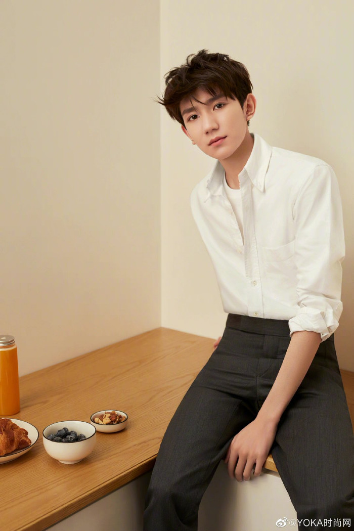 Vương Nguyên ấm áp, thi vị trong chùm ảnh thông báo những điều sẽ xảy ra trong sinh nhật Ảnh 6