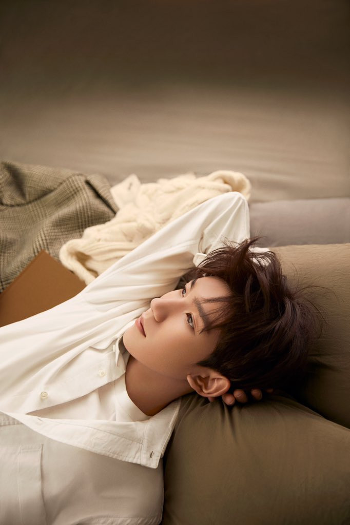 Vương Nguyên ấm áp, thi vị trong chùm ảnh thông báo những điều sẽ xảy ra trong sinh nhật Ảnh 5