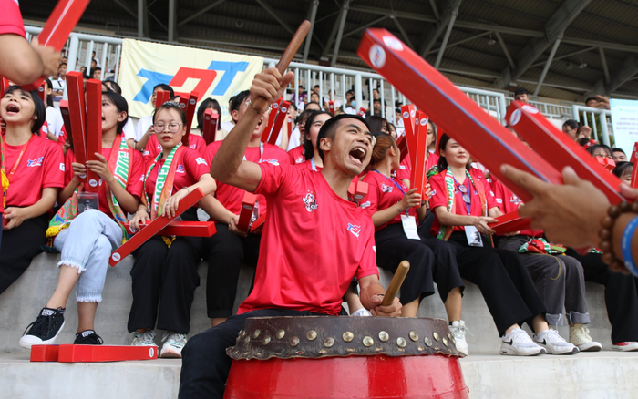 Trợ lý HLV Park Hang Seo xem con trai so tài 'bản sao' Neuer, nói gì về SV-League 2020? Ảnh 2