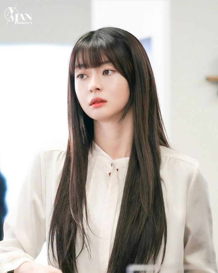 Các idol K-Pop từng trở thành nạn nhân của fan cuồng Ảnh 3