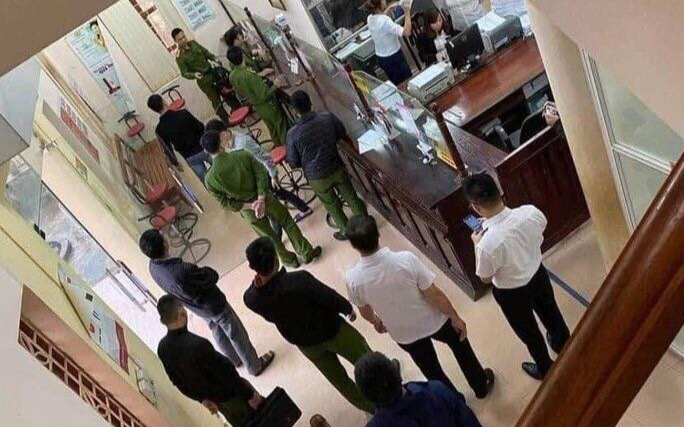 Đã bắt được nghi phạm cướp ngân hàng ở Hoà Bình khi đang lẩn trốn tại Hà Nội Ảnh 2