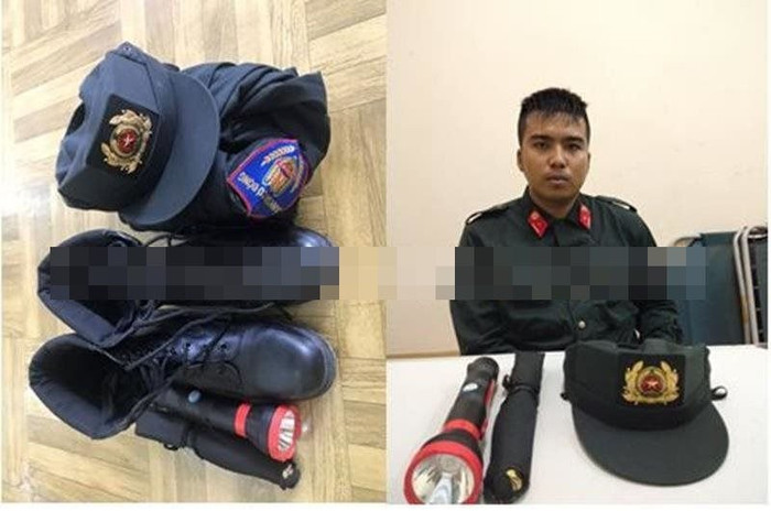 Đối tượng giả mạo cảnh sát cơ động.