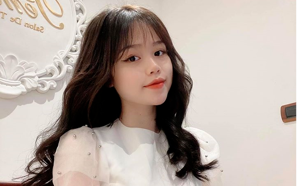 Soi học vấn của Huỳnh Anh, nàng WAGs đang vướng phải lùm xùm bị tố là'Tuesday' Ảnh 2