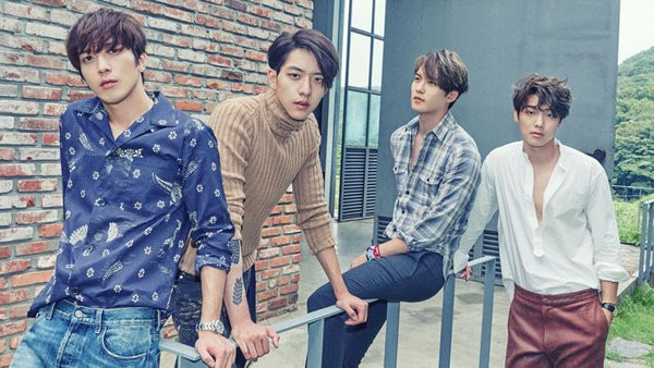 Ơn Giời! Cuối cùng CNBLUE đã chính thức tái xuất hậu 'ngủ đông' với đội hình mới Ảnh 5