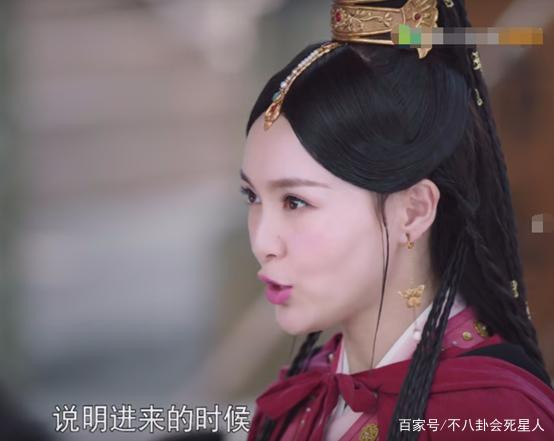 Có tuổi nhưng phải diễn vai trẻ ở 'Yến vân đài': Xa Thi Mạn nếp nhăn thấy rõ, Đường Yên cất công makeup Ảnh 11