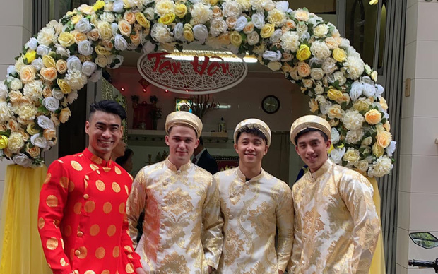 Đám cưới nam MC gây sốt mạng xã hội vì dàn phù rể toàn trai đẹp 'cực phẩm' Ảnh 2
