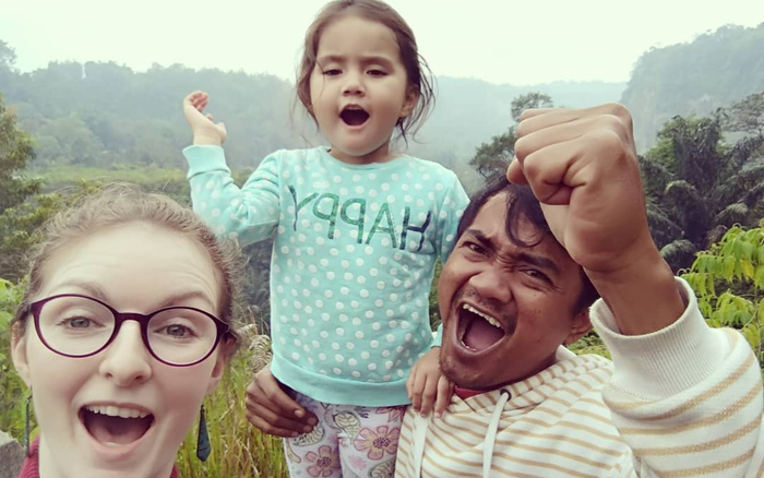 Từng bị dư luận cản sinh con, cặp 'chồng cú vợ tiên' khoe 'tiểu công chúa' nhan sắc bất ngờ Ảnh 2