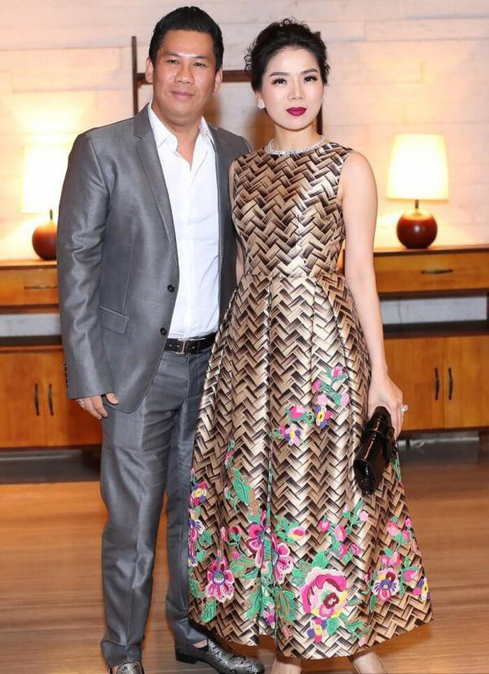 Lệ Quyên chính thức thông báo tin tức ly hôn với Đức Huy sau 10 năm bên nhau