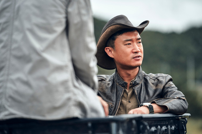 'Kẻ săn mộ': Bom tấn đứng đầu rạp phim Hàn Quốc sắp về Việt Nam Ảnh 21