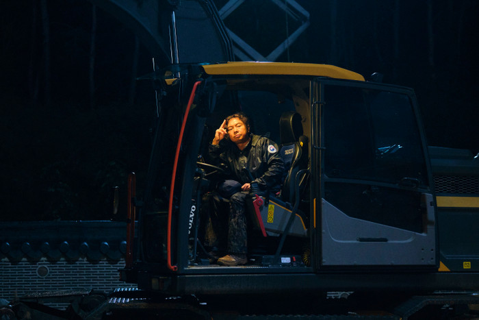 'Kẻ săn mộ': Bom tấn đứng đầu rạp phim Hàn Quốc sắp về Việt Nam Ảnh 17