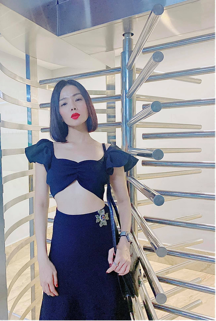 Cô còn đính theo đó là dòng chú thích: 'Không bao giờ được phép quên cố gắng và hoàn toàn độc lập' như nhắn nhủ tới bản thân 