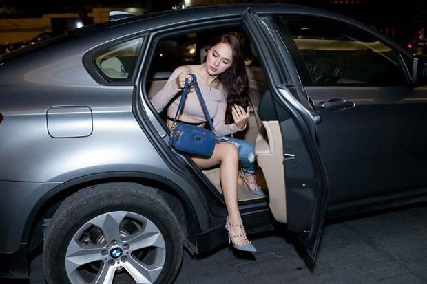 Hương Giang: Giữa nghi vấn mua xe trả góp không phải Matt Liu tặng, nhìn lại bộ sưu tập xe chục tỉ của cô Ảnh 7