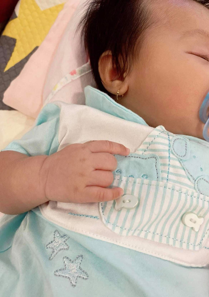 Suchin tạo dáng theo phong cách 'Hip Hop neverdie' 