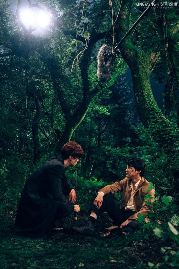 Đây là cách Lee Dong Wook thể hiện tình yêu thương với Kim Bum Ảnh 23