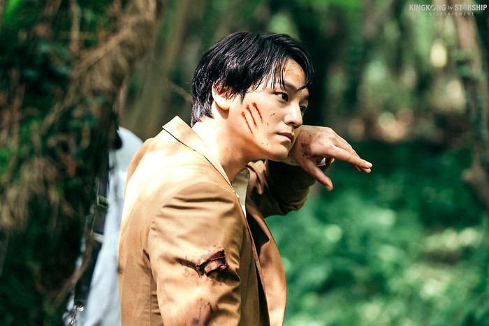 Lau mồ hôi trong giờ nghỉ ngơi.