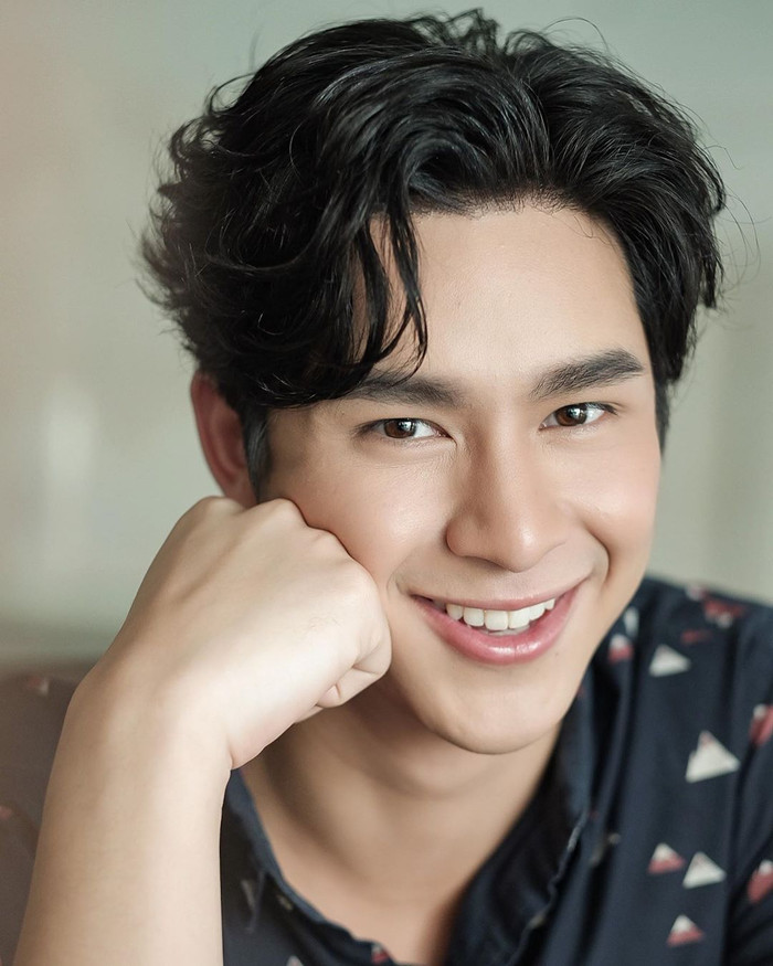 9 điều bạn chưa biết về nam diễn viên đang lên của kênh 7 Thái Lan Donut Phattharapon Ảnh 8