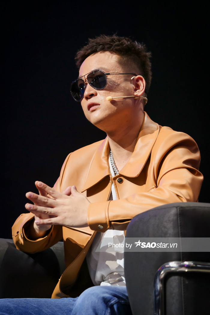 King Of Rap: HIEUTHUHAI 'lấy cây dù' hỗ trợ Right Hồi sinh ngoạn mục vào Top 8 chung cuộc Ảnh 10