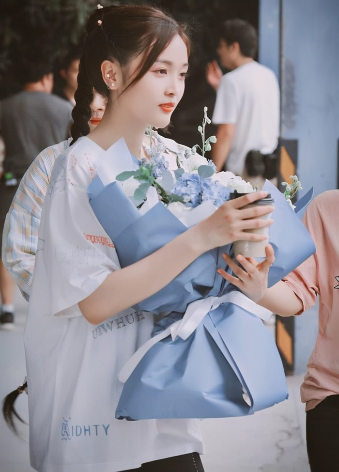 Dù được khán giả mong chờ nhất nhưng số phận các bộ phim của Tiêu Chiến vẫn mông lung, bị 'xếp kho' Ảnh 13