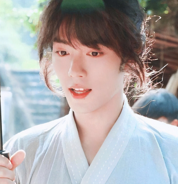 Dù được khán giả mong chờ nhất nhưng số phận các bộ phim của Tiêu Chiến vẫn mông lung, bị 'xếp kho' Ảnh 10