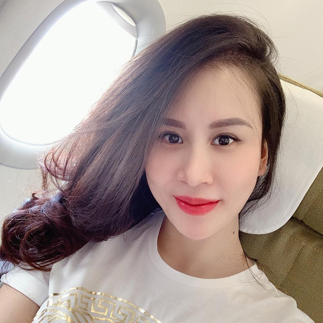 Ngỡ ngàng trước nhan sắc và vóc dáng của bà xã MC Thành Trung sau gần một năm sinh con Ảnh 6