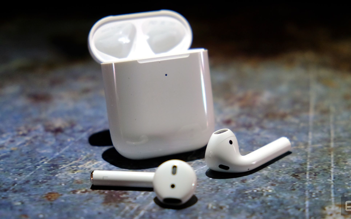 Vì sao bạn nhất định nên đeo tai nghe đúng bên? Ảnh 2