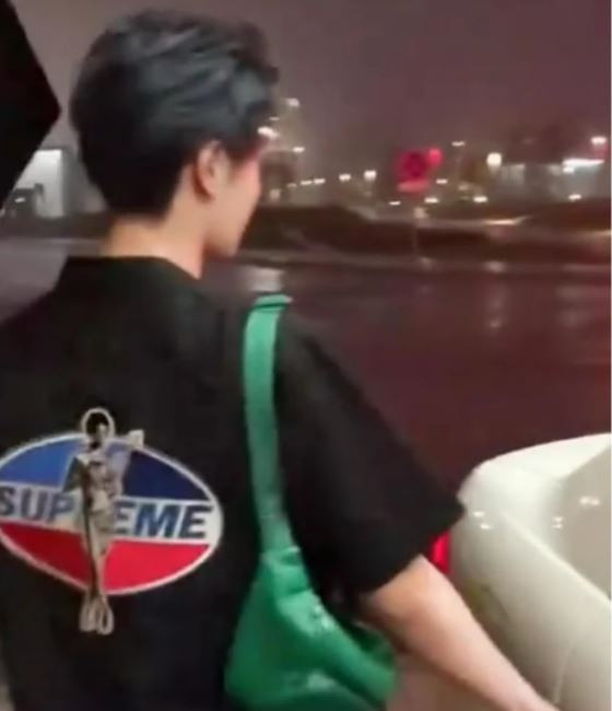 'Thẳng nam' Vương Nhất Bác bỗng chốc ngọt ngào với fan Ảnh 9