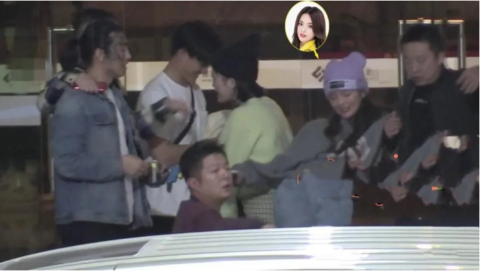 Dương Siêu Việt say xỉn đến mất hết hình tượng, bị Tăng Thuấn Hy trêu ghẹo Ảnh 12