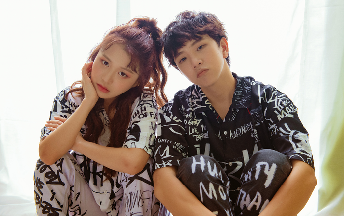 Fan meeting đầu tiên của SaRu: Ca khúc mới, bí mật hậu trường và tất-tần-tật về 'Đừng làm bạn nữa' Ảnh 2