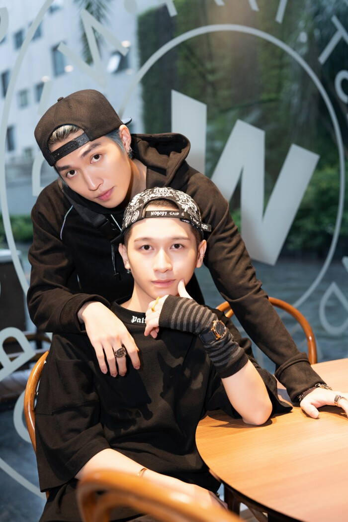 Đỗ Hoàng Dương và Cody (Uni5) quấn quít không rời sau khi hoàn thành web-drama đam mỹ Ảnh 6