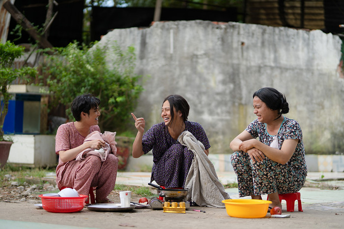 'Tắt tiếng' của Huỳnh Lập - Duy Khánh- Lê Nhân 'cà khịa' CĐM: Từ chuyện Đông Nhi đi đẻ đến cứu trợ mùa lũ Ảnh 16