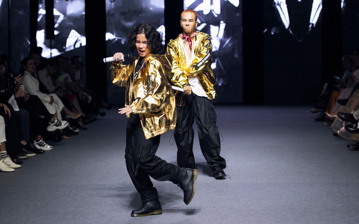 Rapper Weeza King Of Rap cùng mẫu nhí 'khuấy đảo' sàn runway Ảnh 2