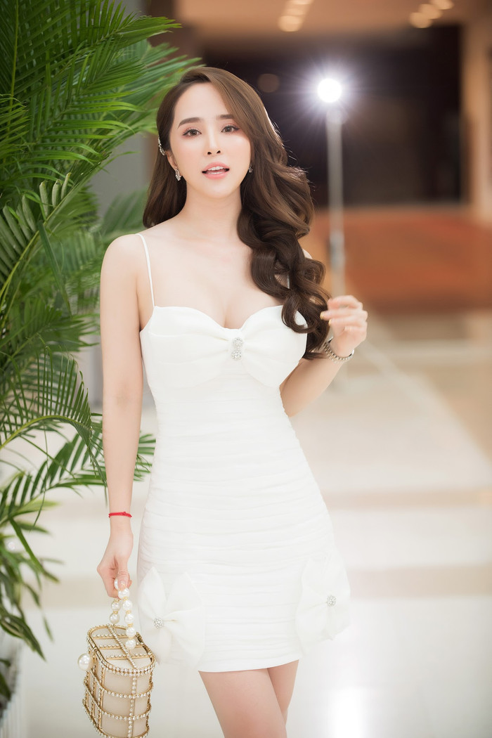 'Cá sấu chúa' Quỳnh Nga tiết lộ bí quyết hà khắc để giữ cân và dáng đẹp Ảnh 2