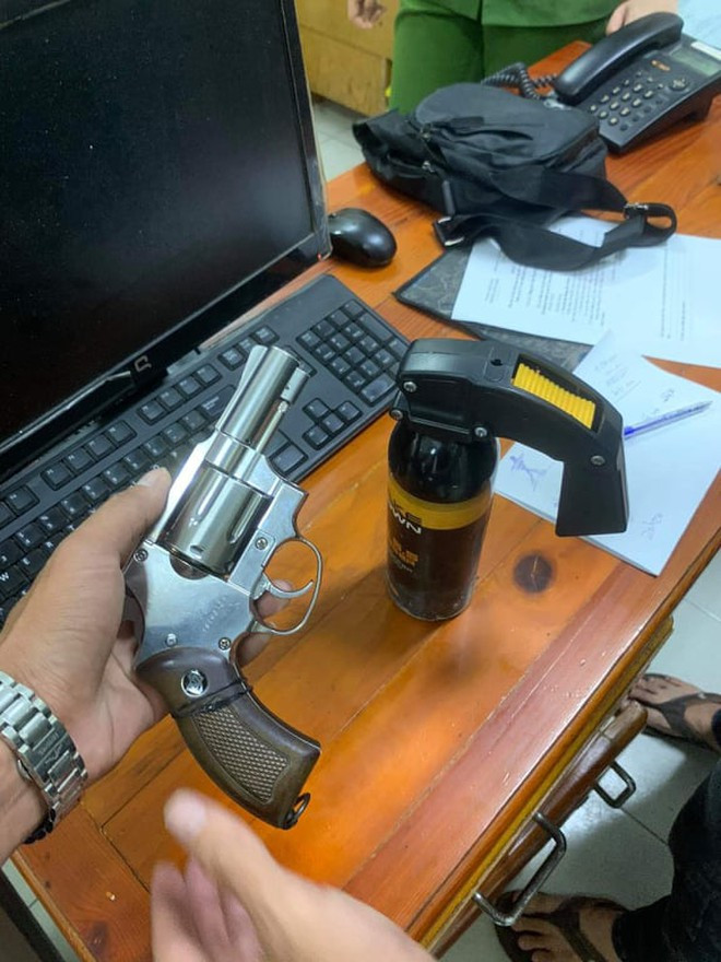 Tang vật vụ án. Ảnh: T.T/Thanh Niên