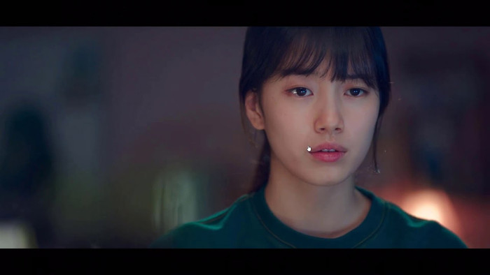 Suýt chút nữa thì Suzy phát hiện ra những bí mật về lá thư tình đầu bị bại lộ trong tập 8 Start_Up Ảnh 8