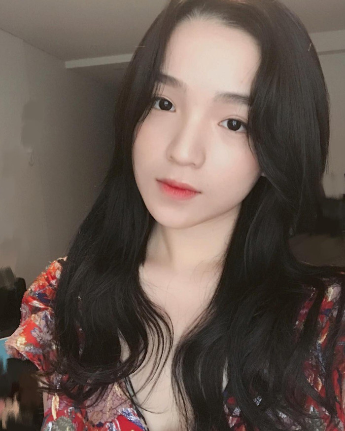 Hình ảnh trong trẻo của Khánh Hà