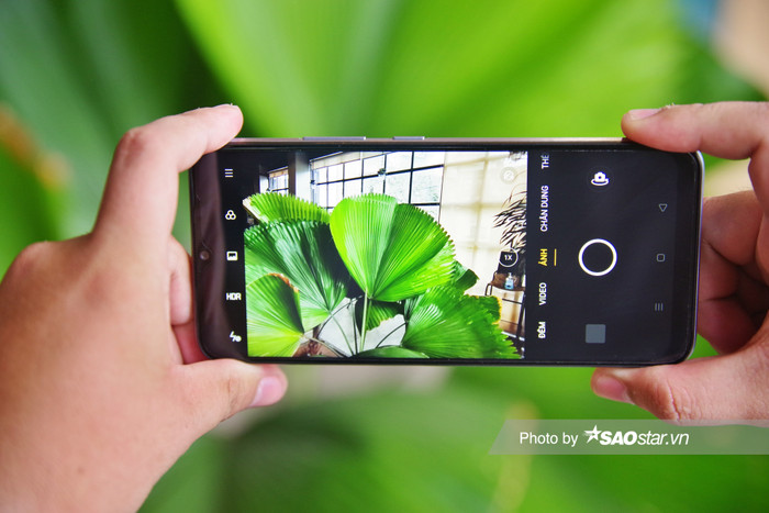 Tuy sở hữu các thông số kỹ thuật tương đối phổ biến của dòng điện thoại tầm trung, Realme C15 vẫn có thể đáp ứng đầy đủ nhu cầu chụp ảnh khi vẫn được hãng trang bị các chế độ chụp thông thường như chụp đêm, chân dung, panorama,... 