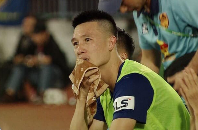 Huy Hùng nói lời chia tay CLB Quảng Nam sau 6 năm gắn bó.