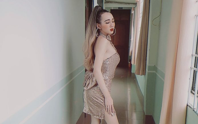 Ngoại hình nóng bỏng của cô vợ chuyển giới trong vụ ly hôn ồn ào mạng xã hội Ảnh 2