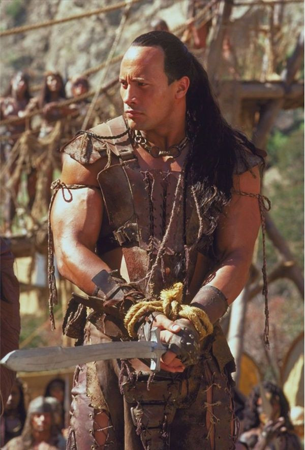 Dwayne Johnson gây bất ngờ khi tái xuất với Vua Bò Cạp hậu dương tính Corona Ảnh 6