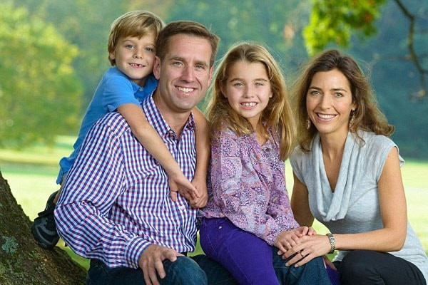Robert Hunter Biden II, sinh năm 2006, là con trai của Beau Biden và Hallie Biden. Beau Biden là người con trai quá cố của ông Joe Biden, qua đời năm 2015 vì ung thư não. Robert Hunter Biden II có chị gái Natalie năm nay 16 tuổi.